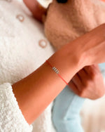 Cargar imagen en el visor de la galería, Pulsera Lazos de Familia (Siluetas)